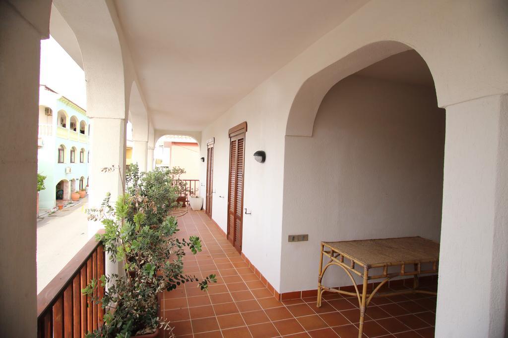 Appartamenti Ideal Isola Rossa Exterior foto