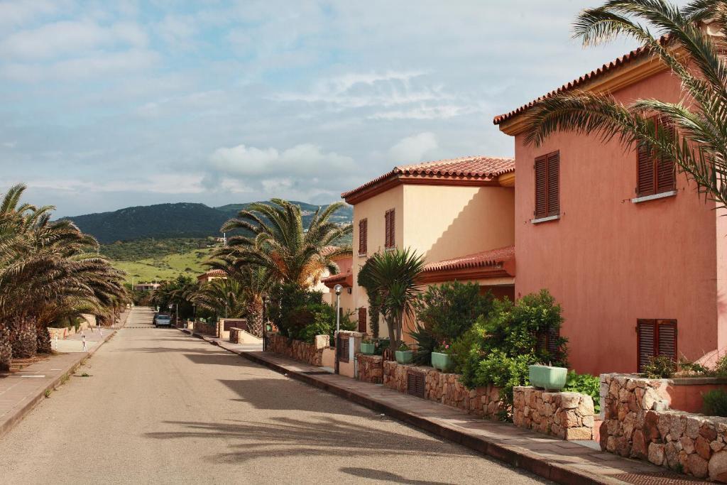 Appartamenti Ideal Isola Rossa Exterior foto